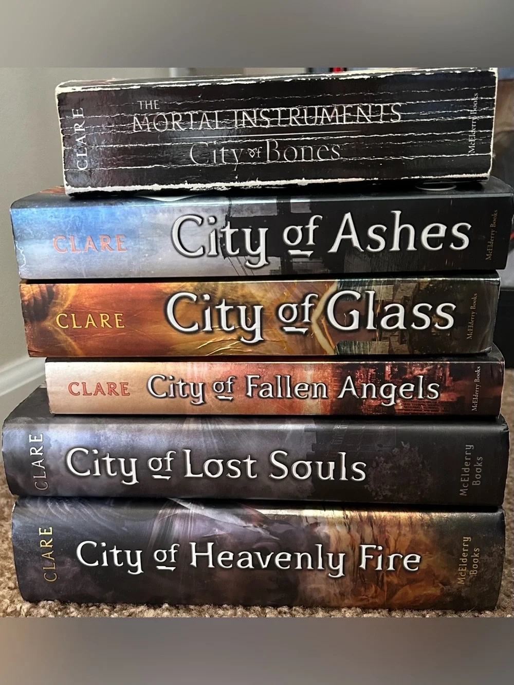 The Mortal Instruments Set by Cassandra Clare.